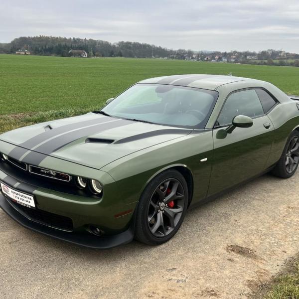 Dodge Challenger SRT