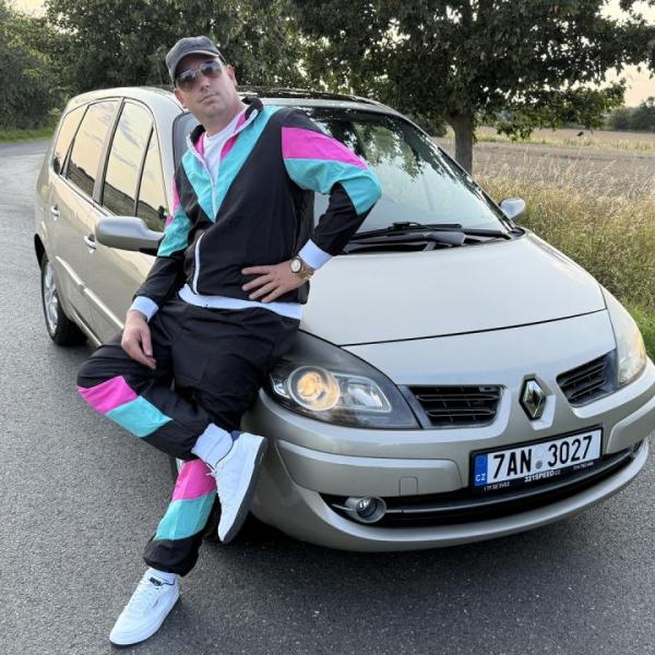 Renault Grand Scénic 2.0DCi 110kW CENA: 79.999,-Kč